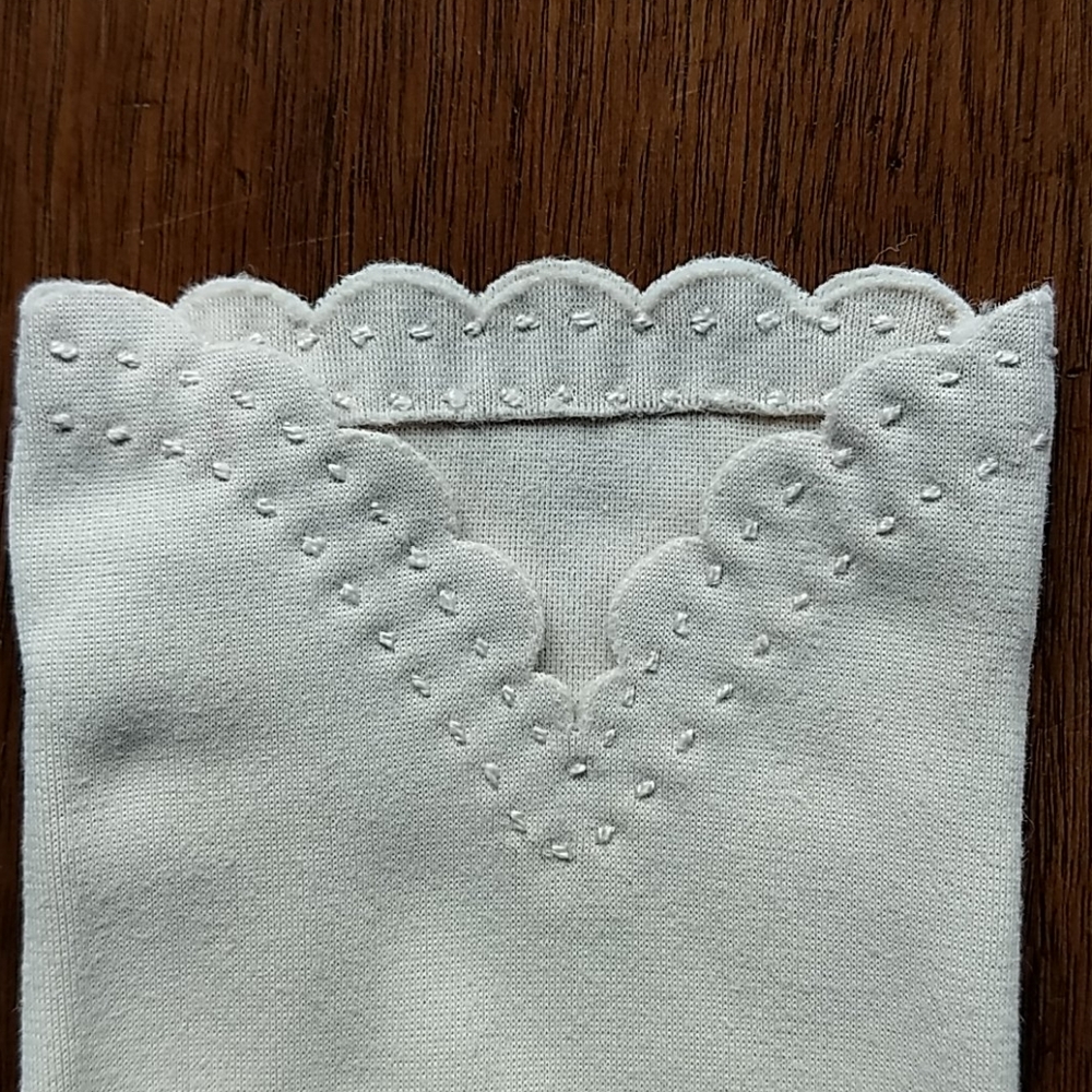 Vintage Cloth Gloves - Picture 3 of 3